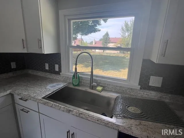 $1,750 | 1532 West Dupont Road, Fort Wayne, IN 46845