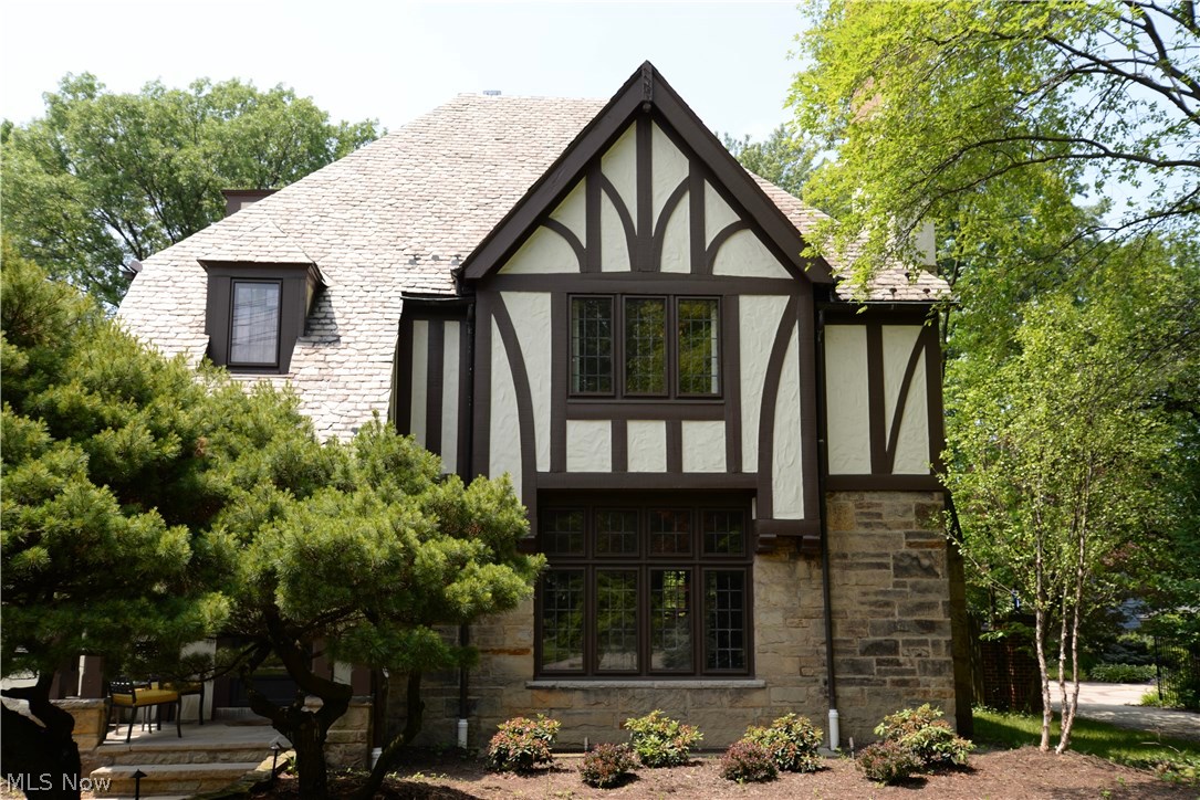 2278 Coventry Road Cleveland Heights, OH 44118 - Photo 3 of 22