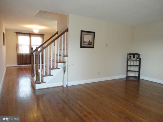 1234 Halstead Road Parkville, MD 21234 - Photo 11 of 25 Living Room