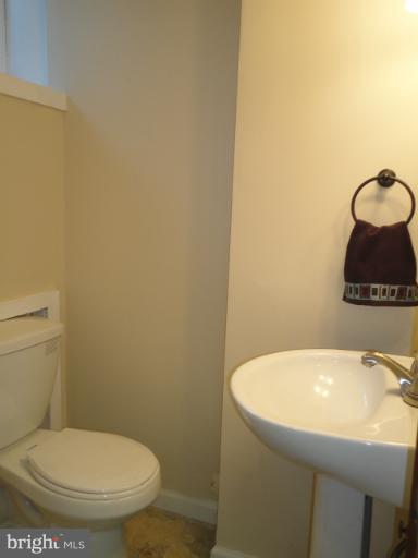 1234 Halstead Road Parkville, MD 21234 - Photo 5 of 25 Bath5