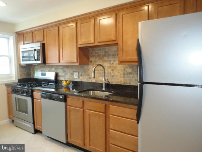 1234 Halstead Road Parkville, MD 21234 - Photo 7 of 25 Kitchen6