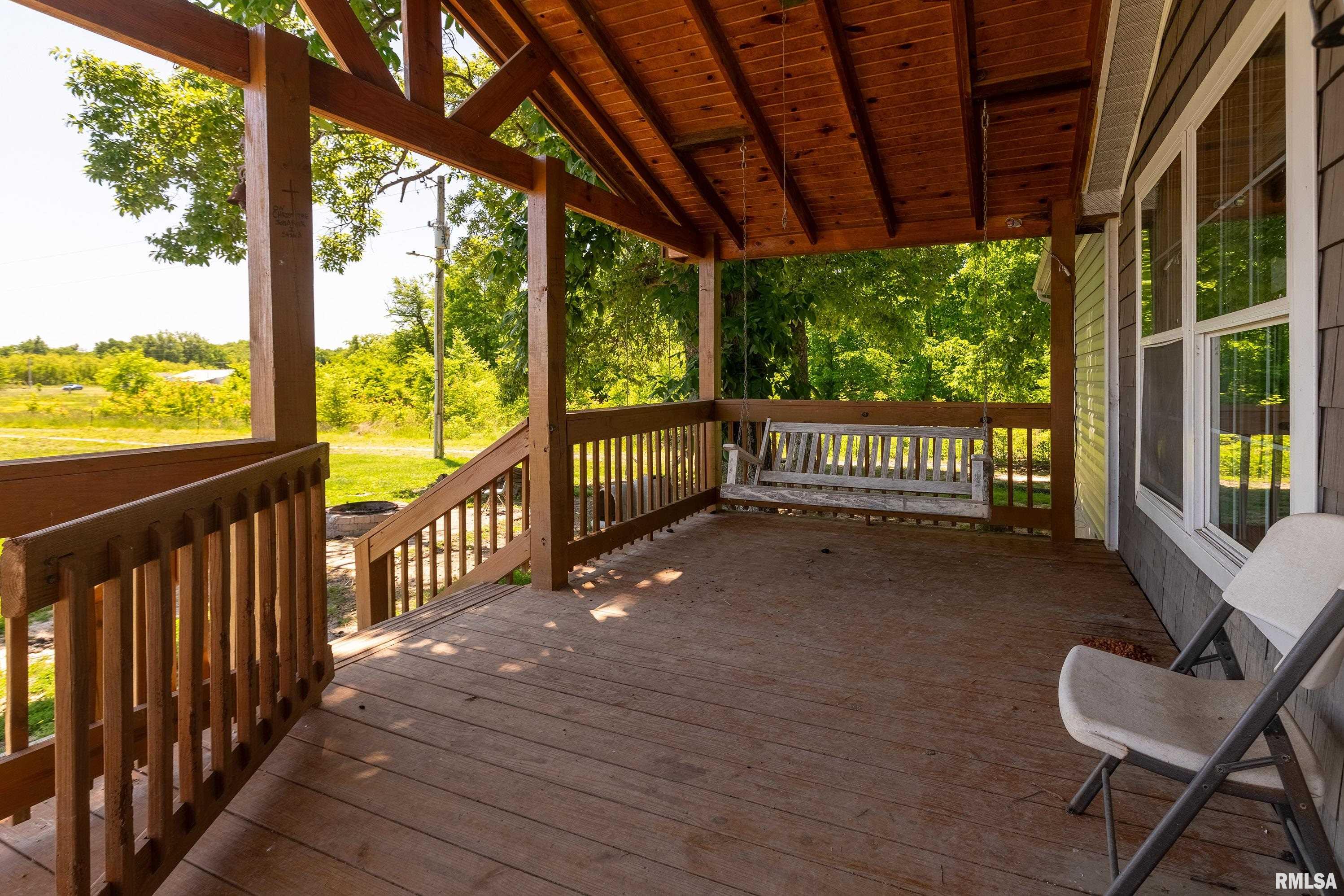 18057 Dwina Road Thompsonville, IL 62890 - Photo 3 of 49
