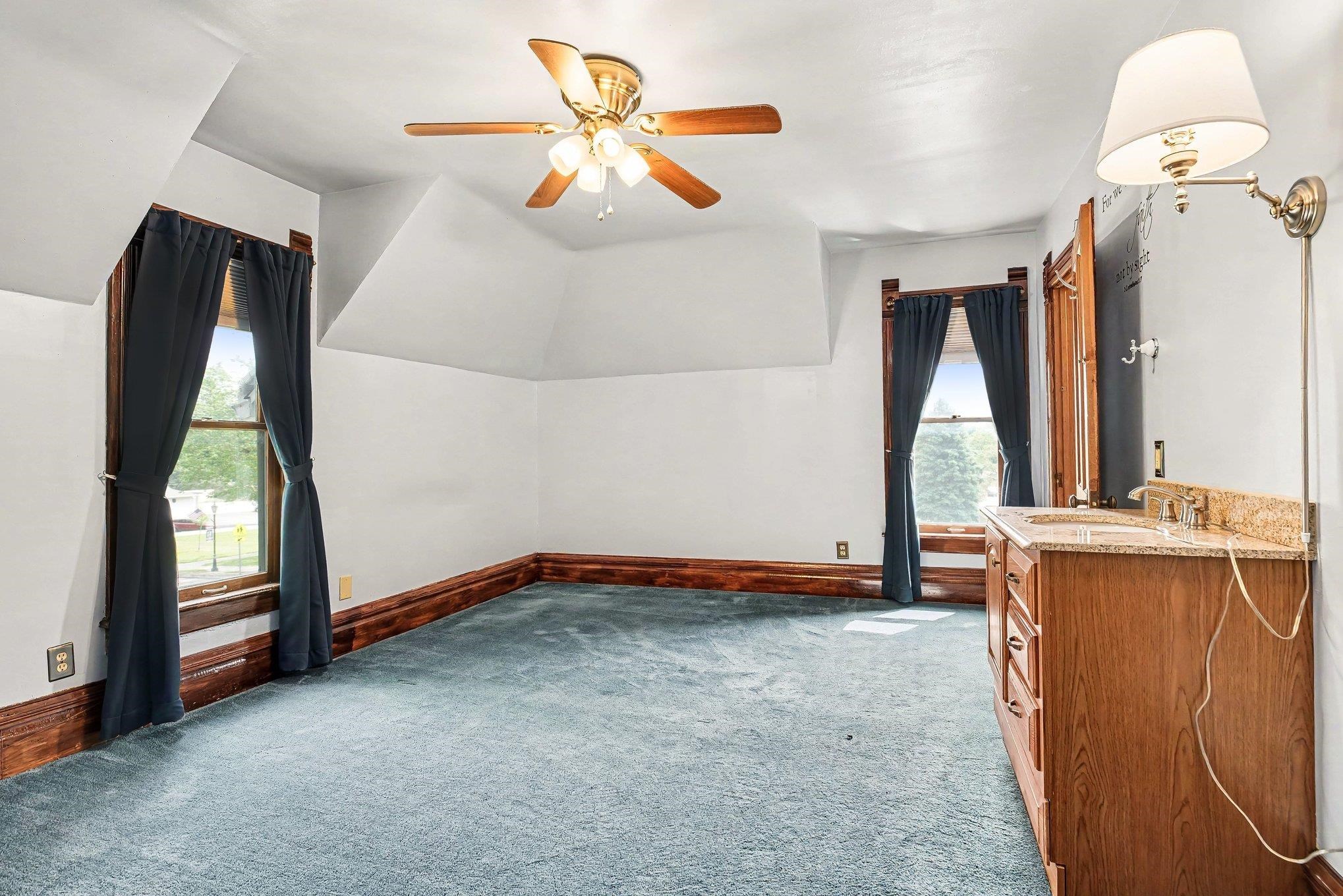 435 South Main Street Middlebury, IN 46540 - Photo 22 of 36