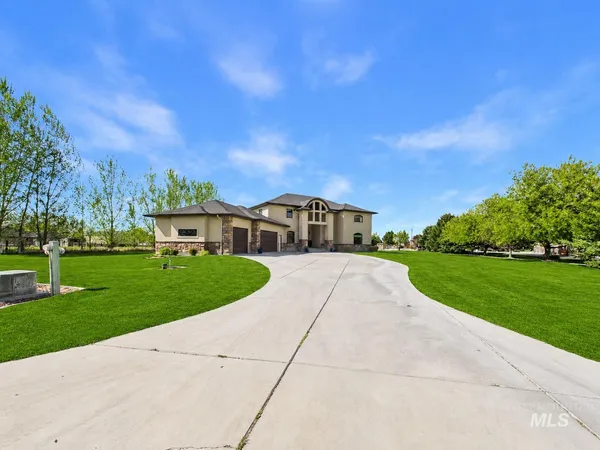 $985,000 | 20 West 218 South, Burley, ID 83318