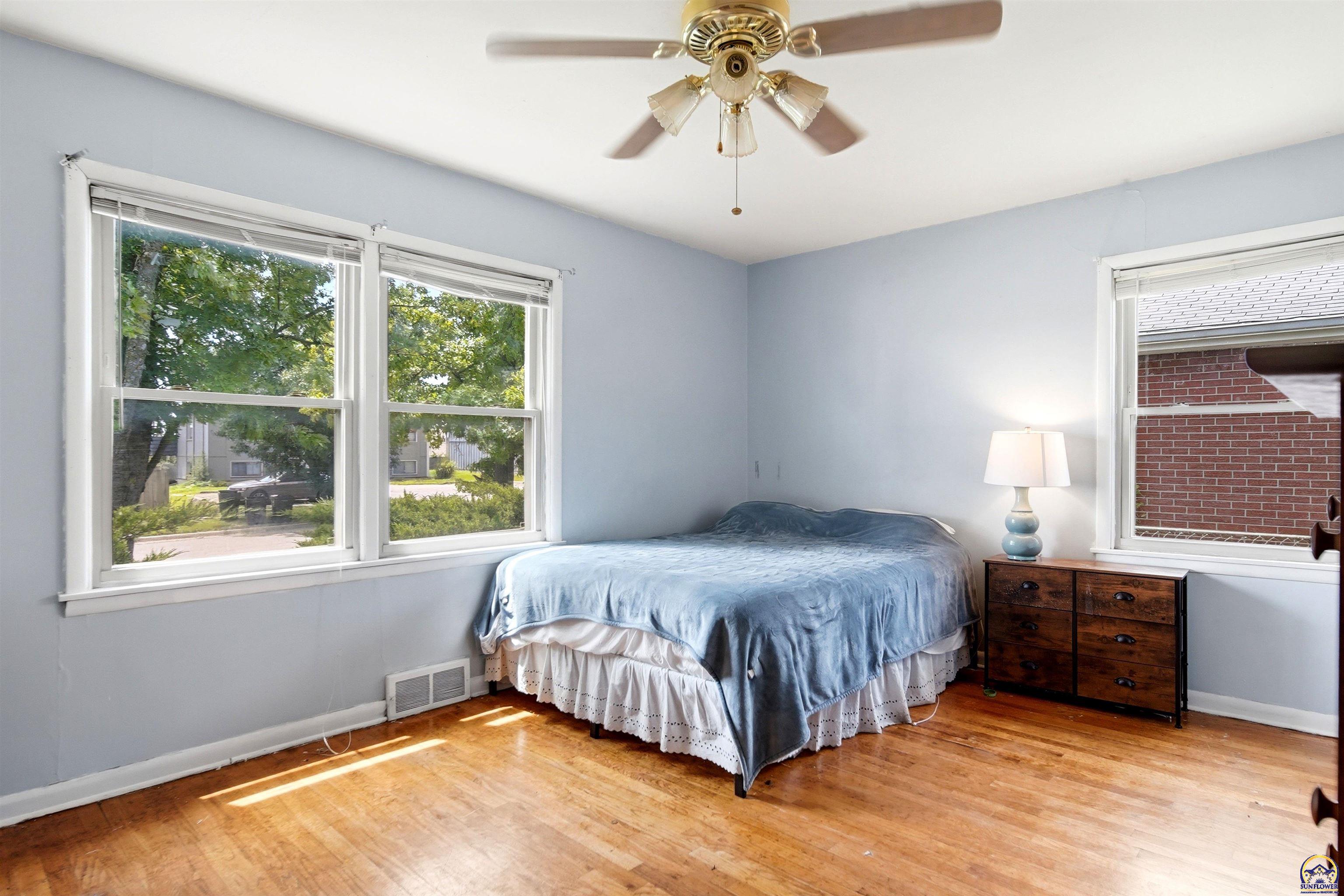 5700 Southwest 20th Street Topeka, KS 66604 - Photo 15 of 29