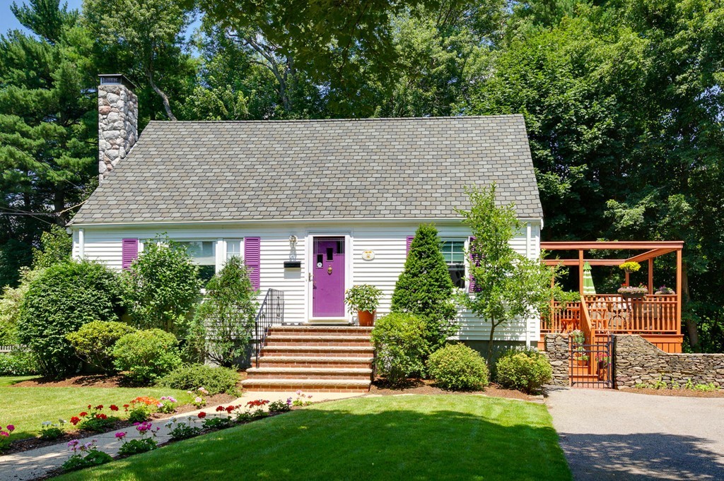 35 Albert Road Newton, MA 02466 - Photo 1 of 15