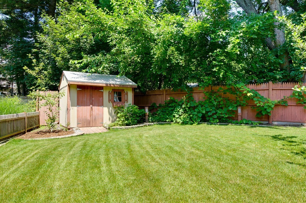 35 Albert Road Newton, MA 02466 - Photo 15 of 15