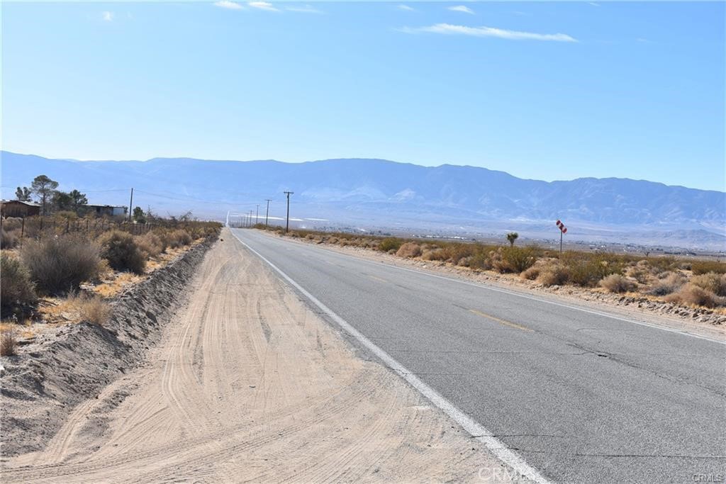 1 Hobart Road Lucerne Valley, CA 92356 - Photo 6 of 11 a view of sky and mountain