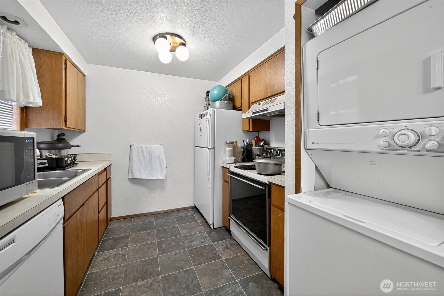 410 10th Street Lynden, WA 98264 - Photo 8 of 28