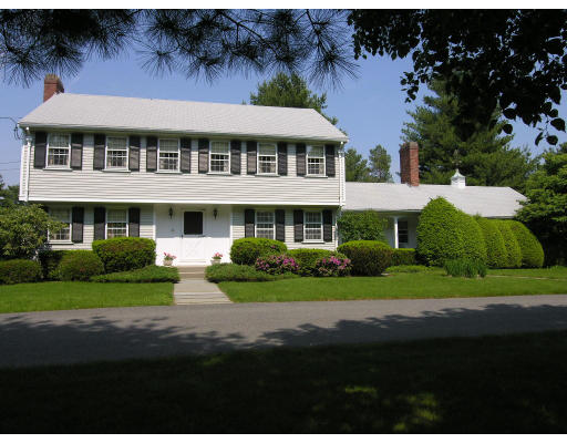120 Oxbow Road Needham, MA 02492 - Photo 1 of 11 Gallery Image 1