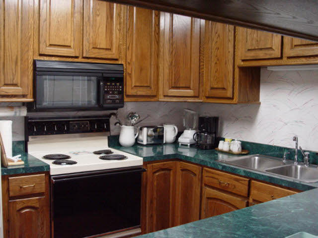 710 South Mobile Street, Unit 44 Fairhope, AL 36532 - Photo 14 of 41 Kitchen range