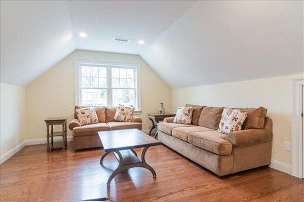 63 Edgewood Road Wayland, MA 01778 - Photo 21 of 29 Gallery Image 21