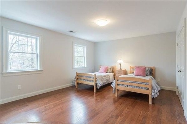 63 Edgewood Road Wayland, MA 01778 - Photo 8 of 29 Gallery Image 8