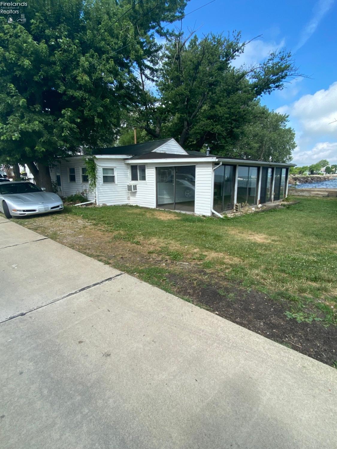 3 Rye Beach Road Huron, OH 44839 - Photo 1 of 6 Gallery Image 1