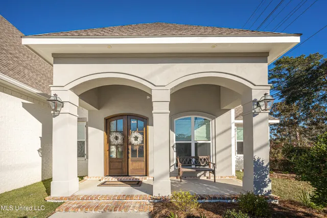 $769,000 | 101 High Ridge Drive, Ocean Springs, MS 39564