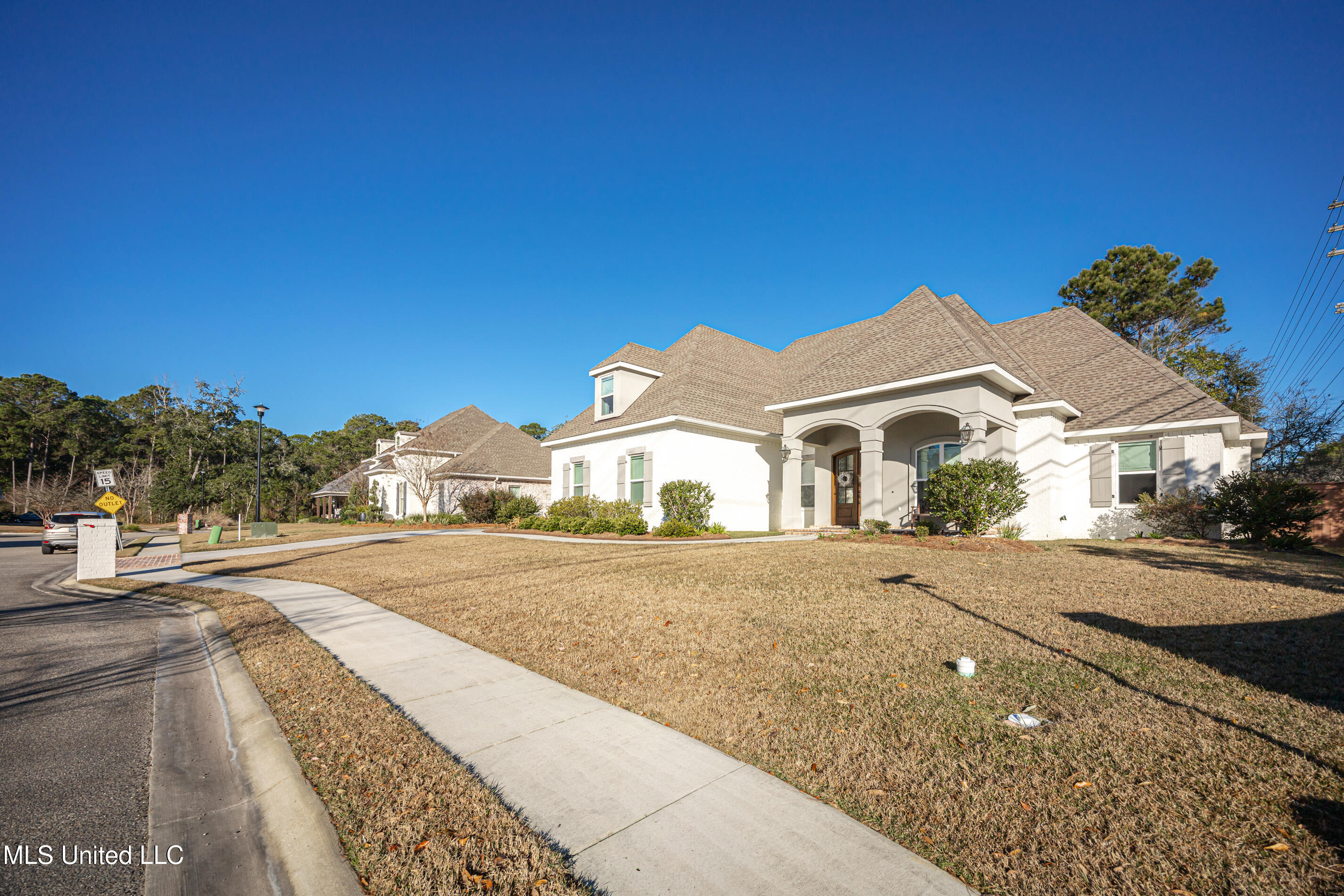 101 High Ridge Drive Ocean Springs, MS 39564 - Photo 6 of 91 IMG_9825
