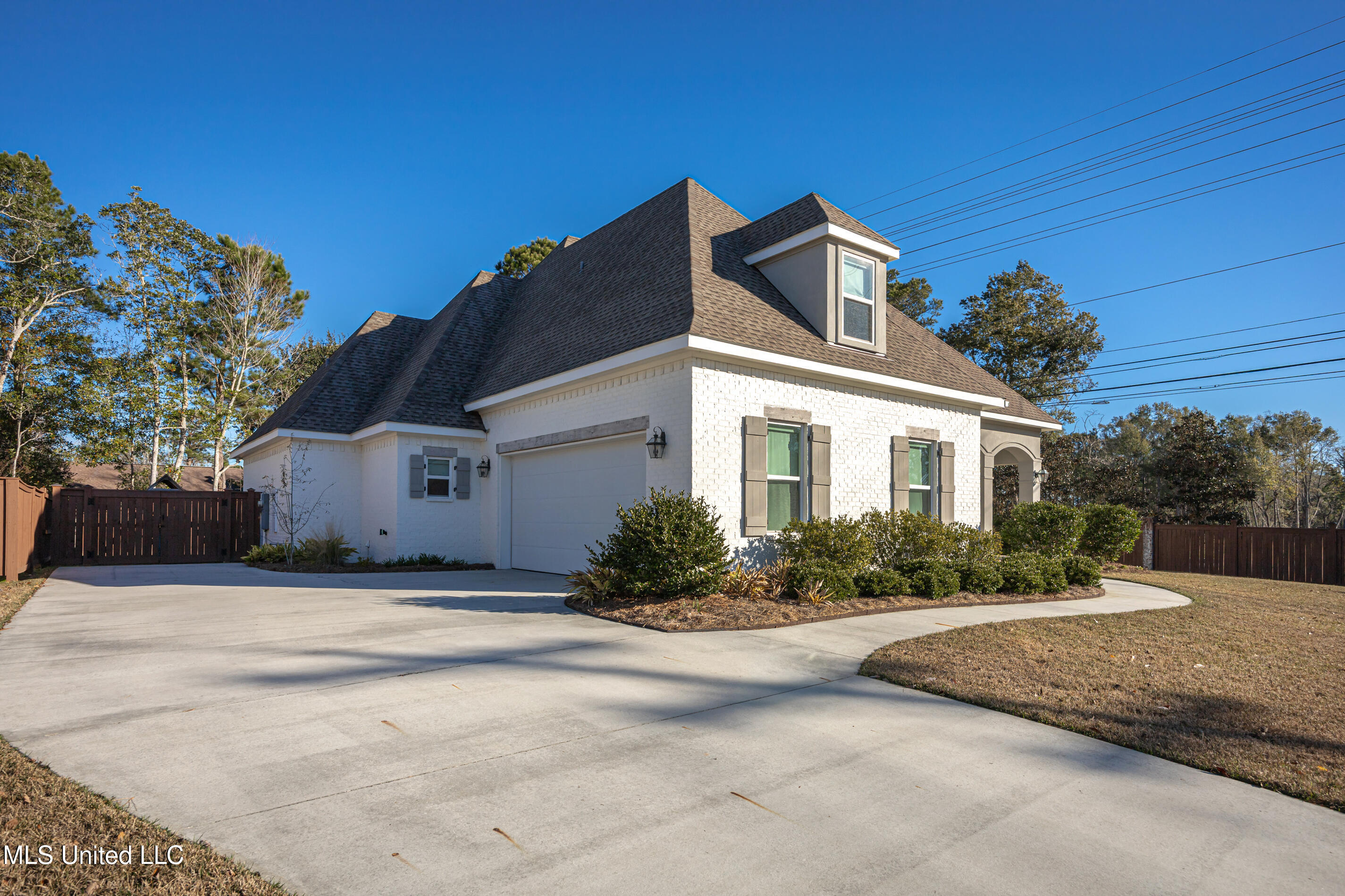 101 High Ridge Drive Ocean Springs, MS 39564 - Photo 8 of 91 IMG_9834