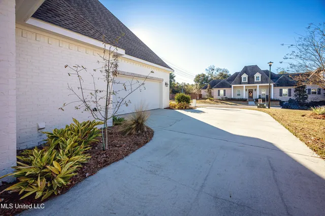 $769,000 | 101 High Ridge Drive, Ocean Springs, MS 39564