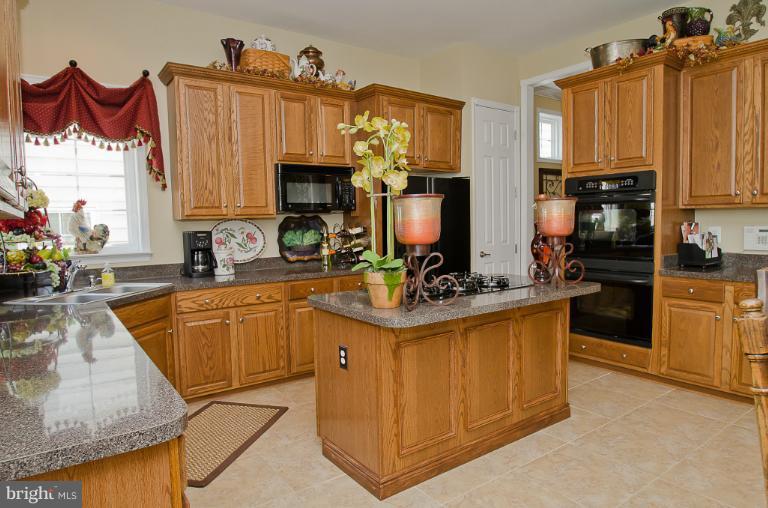 9061 Furey Road Lorton, VA 22079 - Photo 24 of 30 Kitchen