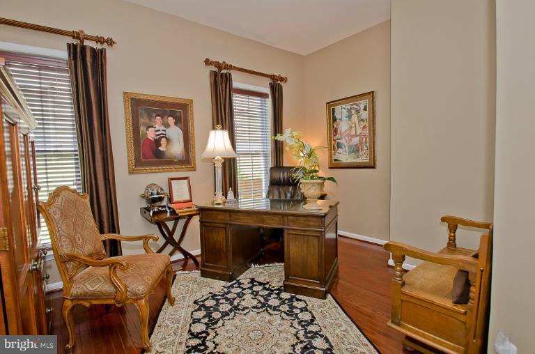 9061 Furey Road Lorton, VA 22079 - Photo 8 of 30 Interior (General)