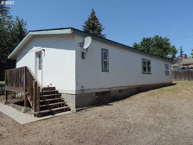 460 Main Street Dufur, OR 97021 - Photo 5 of 29 Exterior
