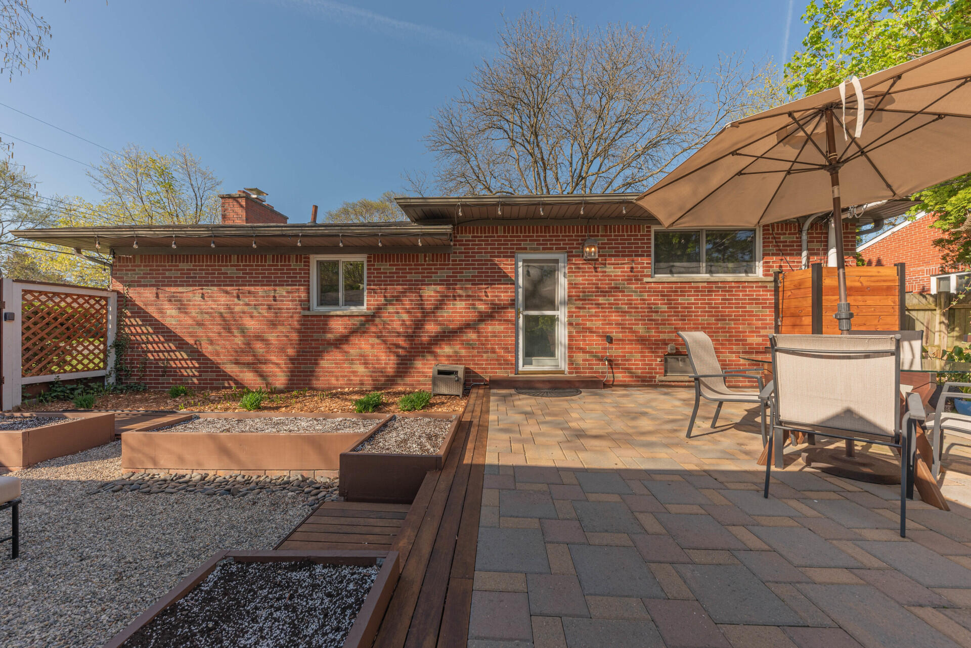 2441 Buckingham Road Ann Arbor, MI 48104 - Photo 48 of 53 010_4
