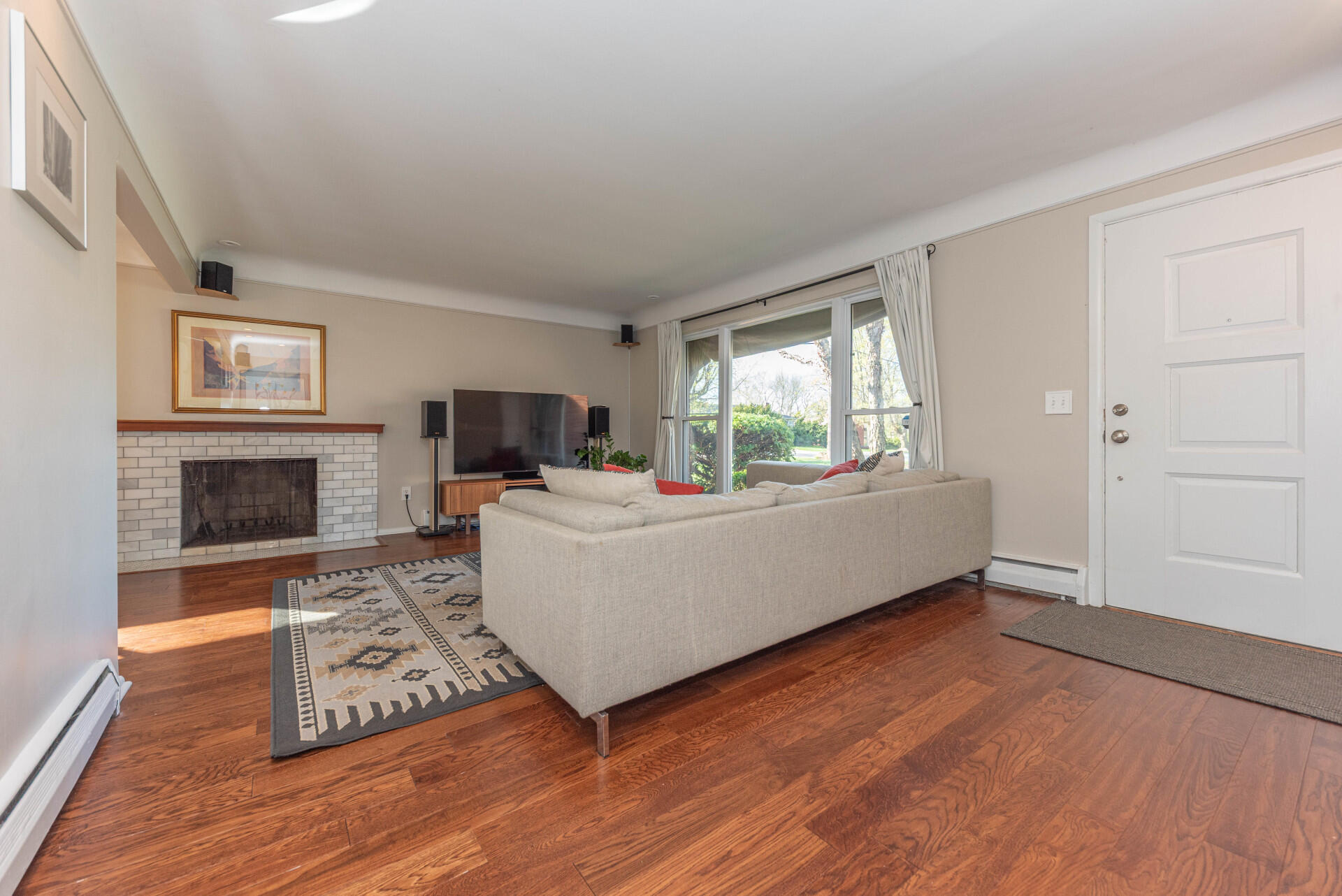 2441 Buckingham Road Ann Arbor, MI 48104 - Photo 5 of 53 018_12