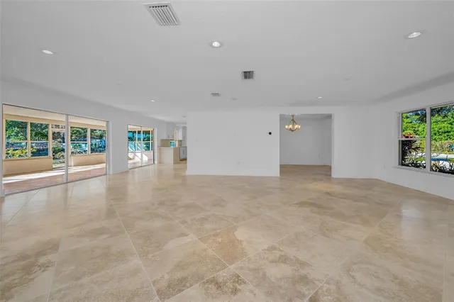 $1,095,000 | 2391 Roberta Lane, Clearwater, FL 33764