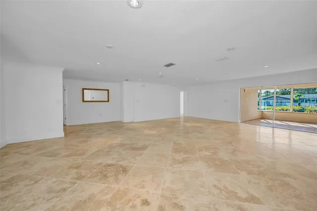 $1,095,000 | 2391 Roberta Lane, Clearwater, FL 33764