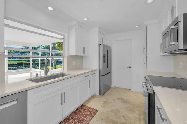 $1,095,000 | 2391 Roberta Lane, Clearwater, FL 33764