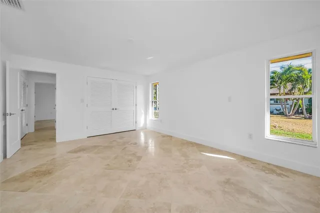 $1,095,000 | 2391 Roberta Lane, Clearwater, FL 33764