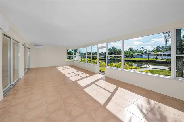 $1,095,000 | 2391 Roberta Lane, Clearwater, FL 33764