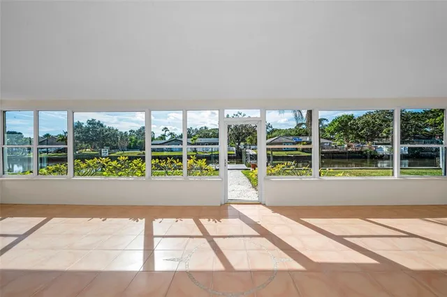 $1,095,000 | 2391 Roberta Lane, Clearwater, FL 33764