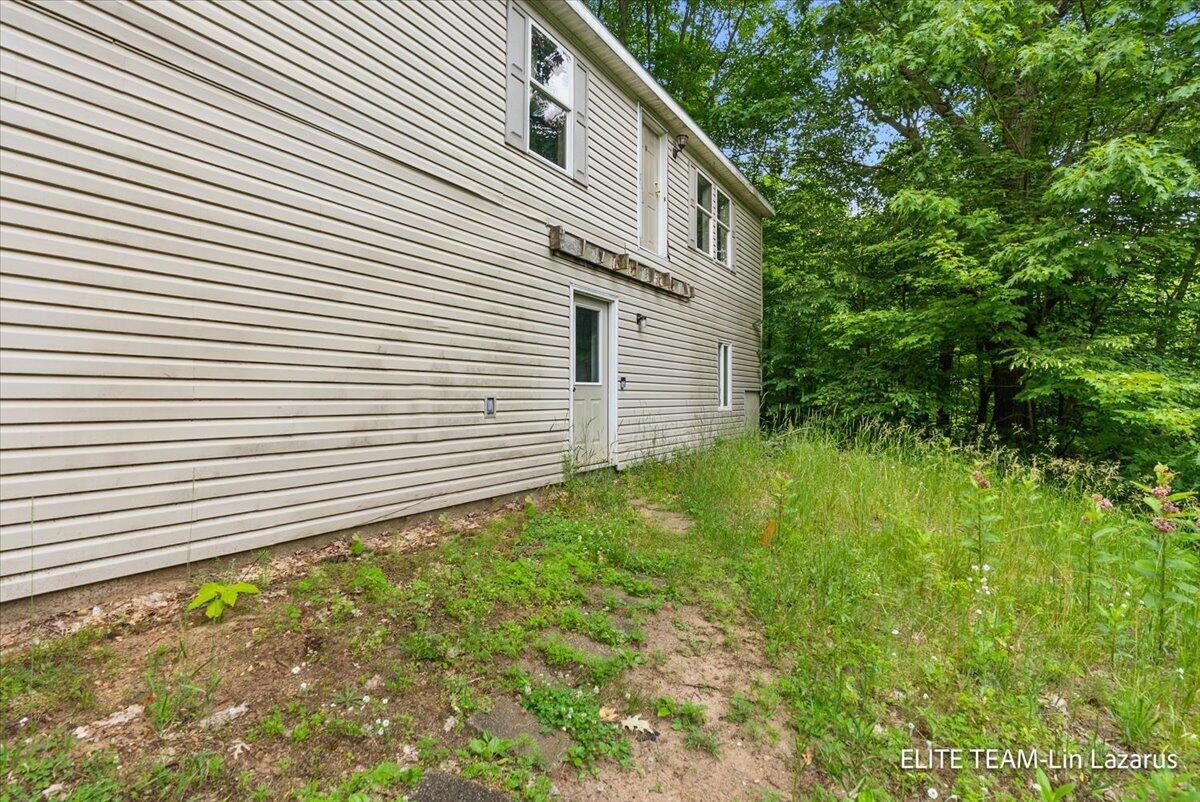 6718 Schmeid Road Lakeview, MI 48850 - Photo 41 of 58