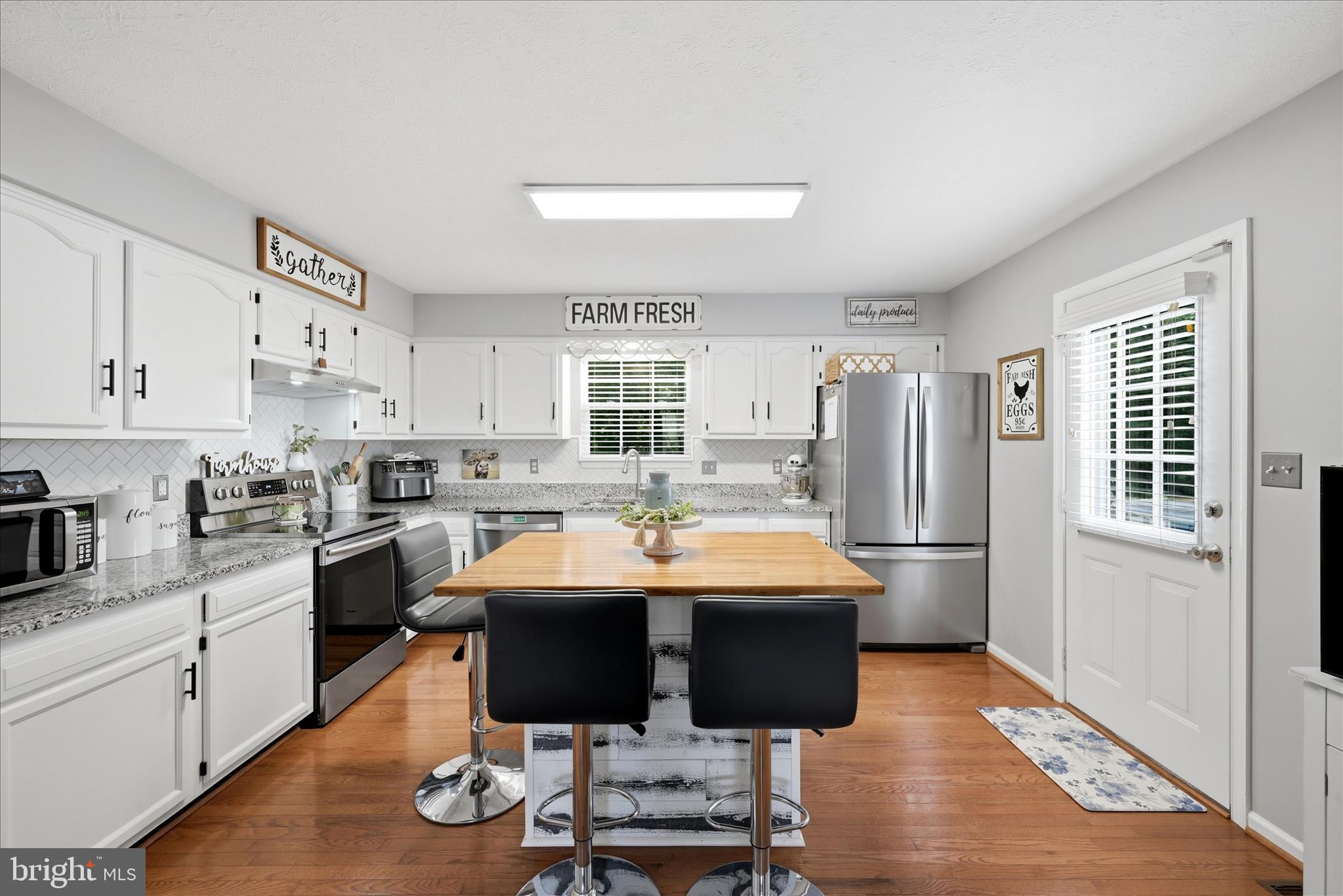 101 Charlton Road Winchester, VA 22602 - Photo 12 of 58 Kitchen