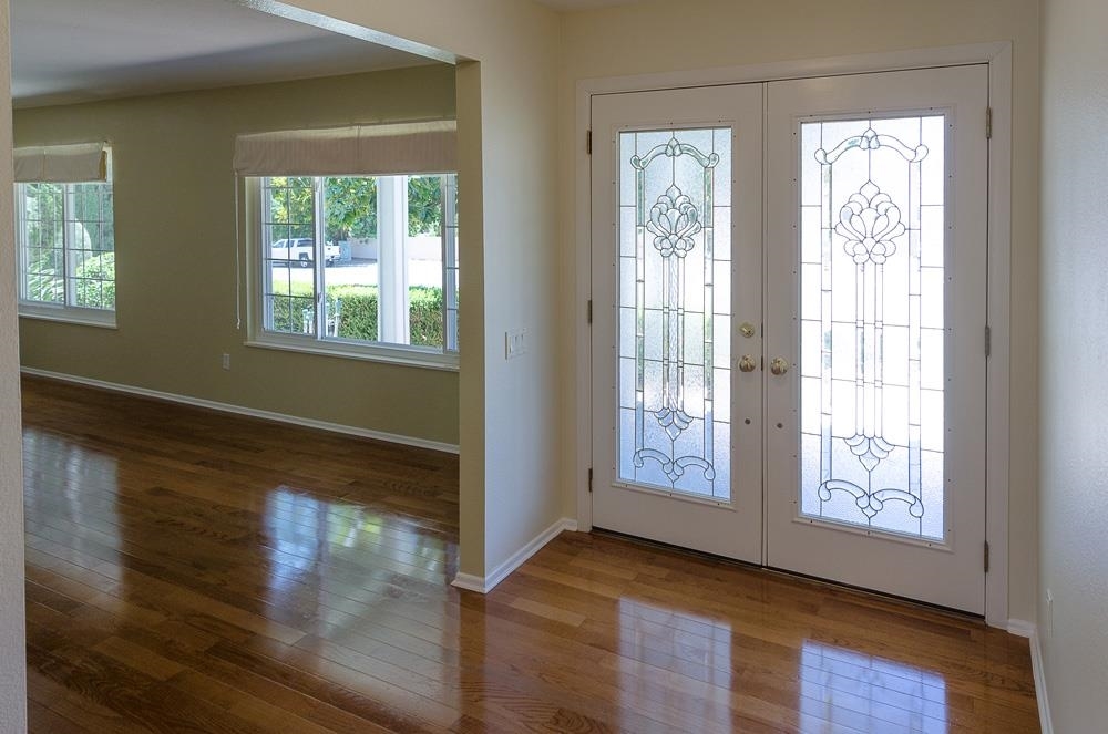 17025 Valle Verde Road Poway, CA 92064 - Photo 5 of 25 elegant formal entry