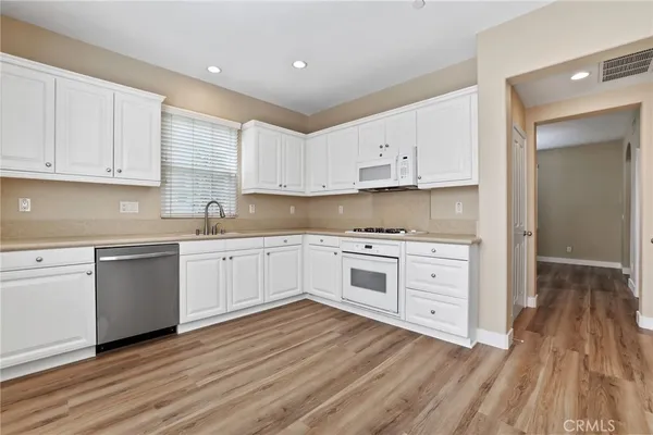 $5,400 | 46 Arborside, Irvine, CA 92603