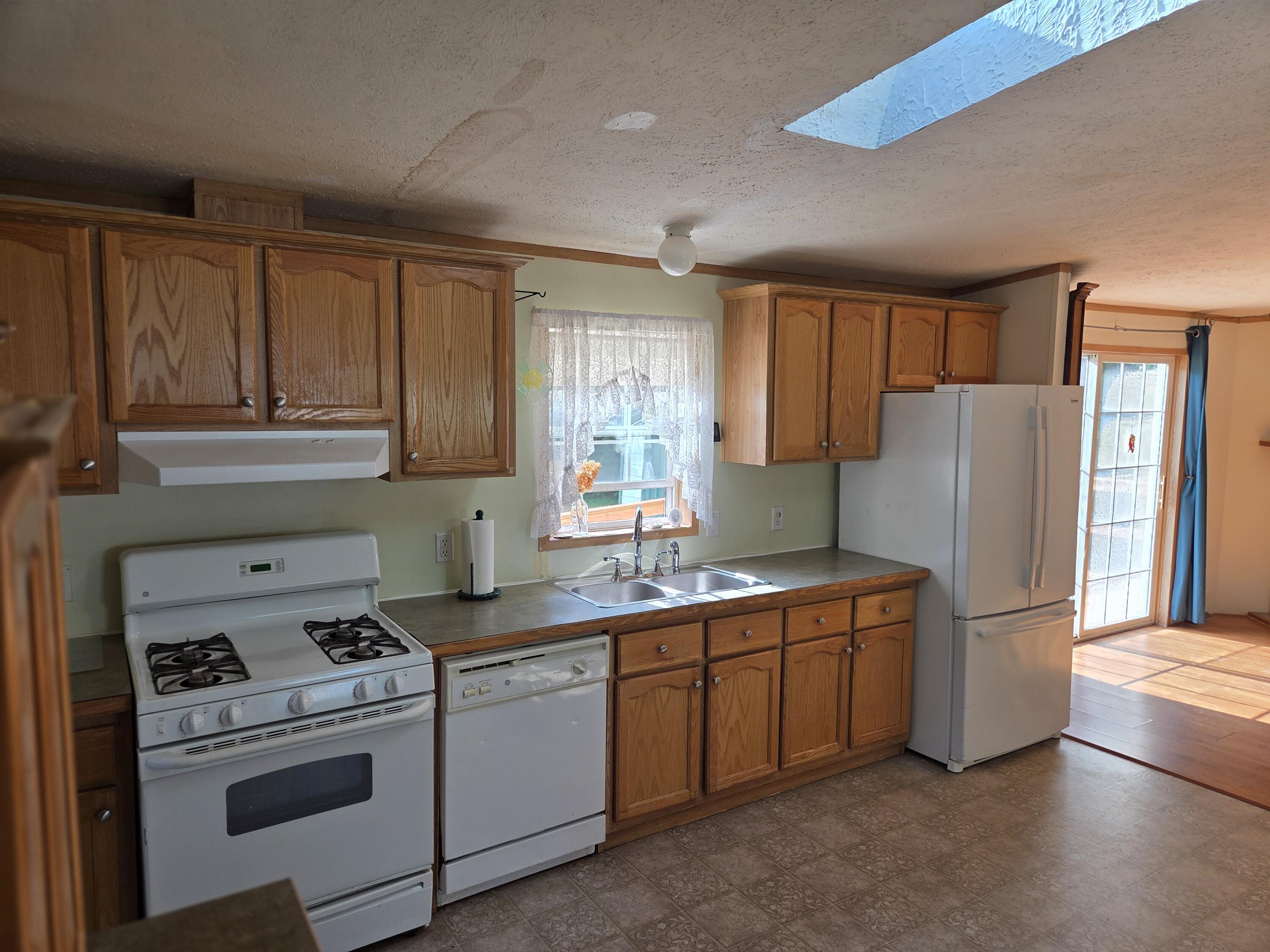 111 Pine Tree Lane Farmington, ME 04938 - Photo 13 of 32 20250728_082640