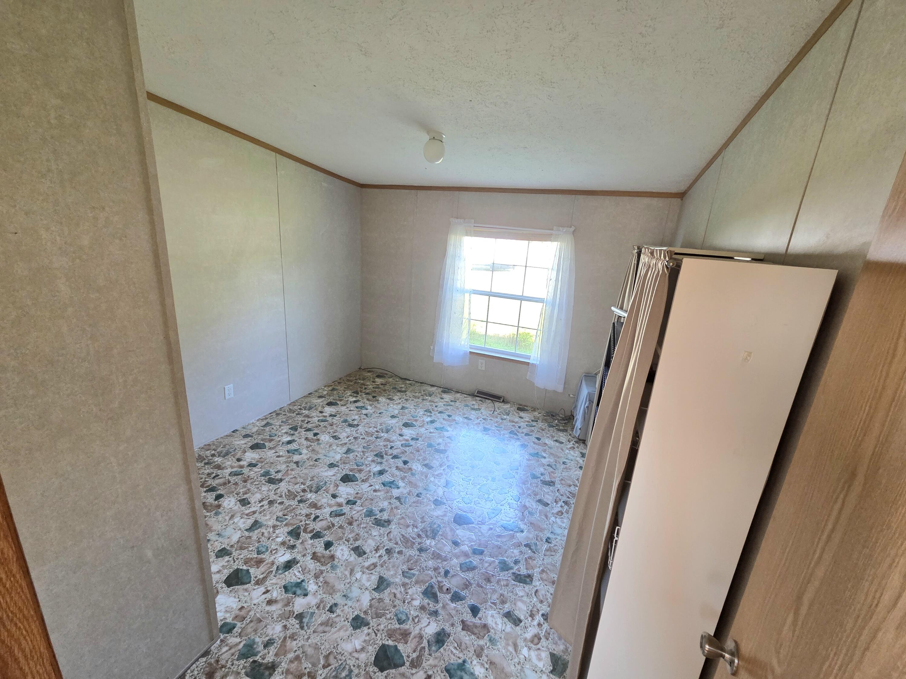 111 Pine Tree Lane Farmington, ME 04938 - Photo 20 of 32 20250728_082410