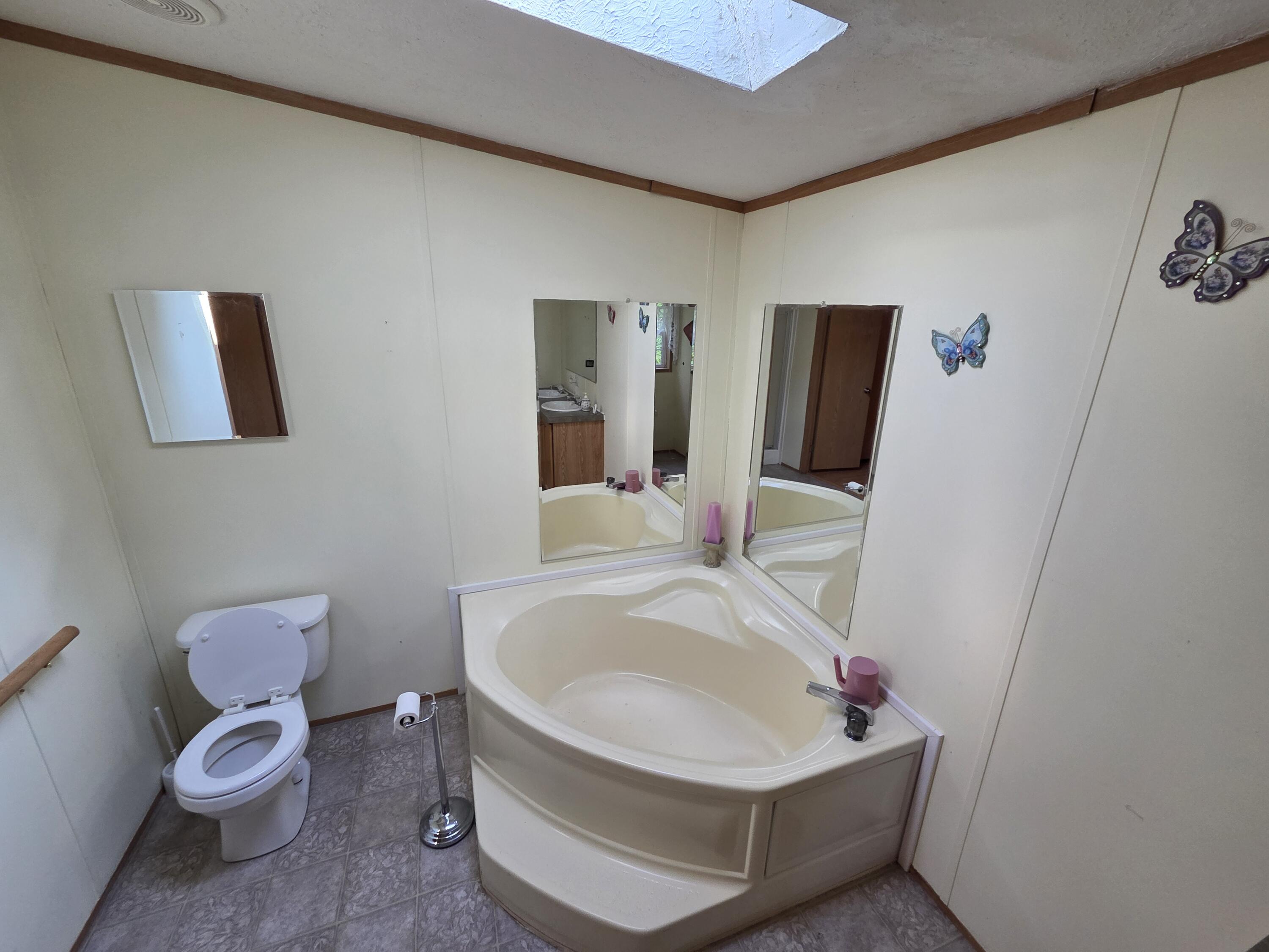 111 Pine Tree Lane Farmington, ME 04938 - Photo 27 of 32 20250728_082246