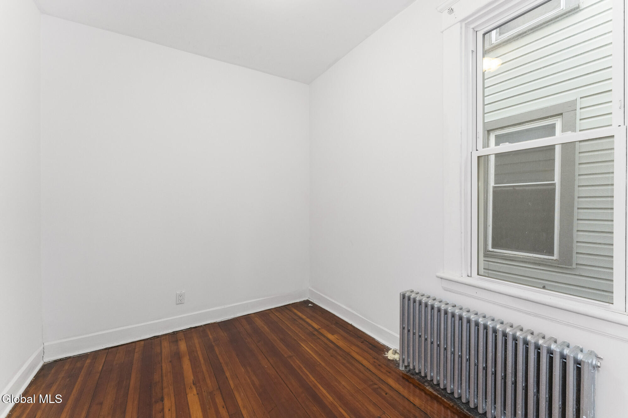 337 3rd Street Albany, NY 12206 - Photo 16 of 34 1 Apt Down 12