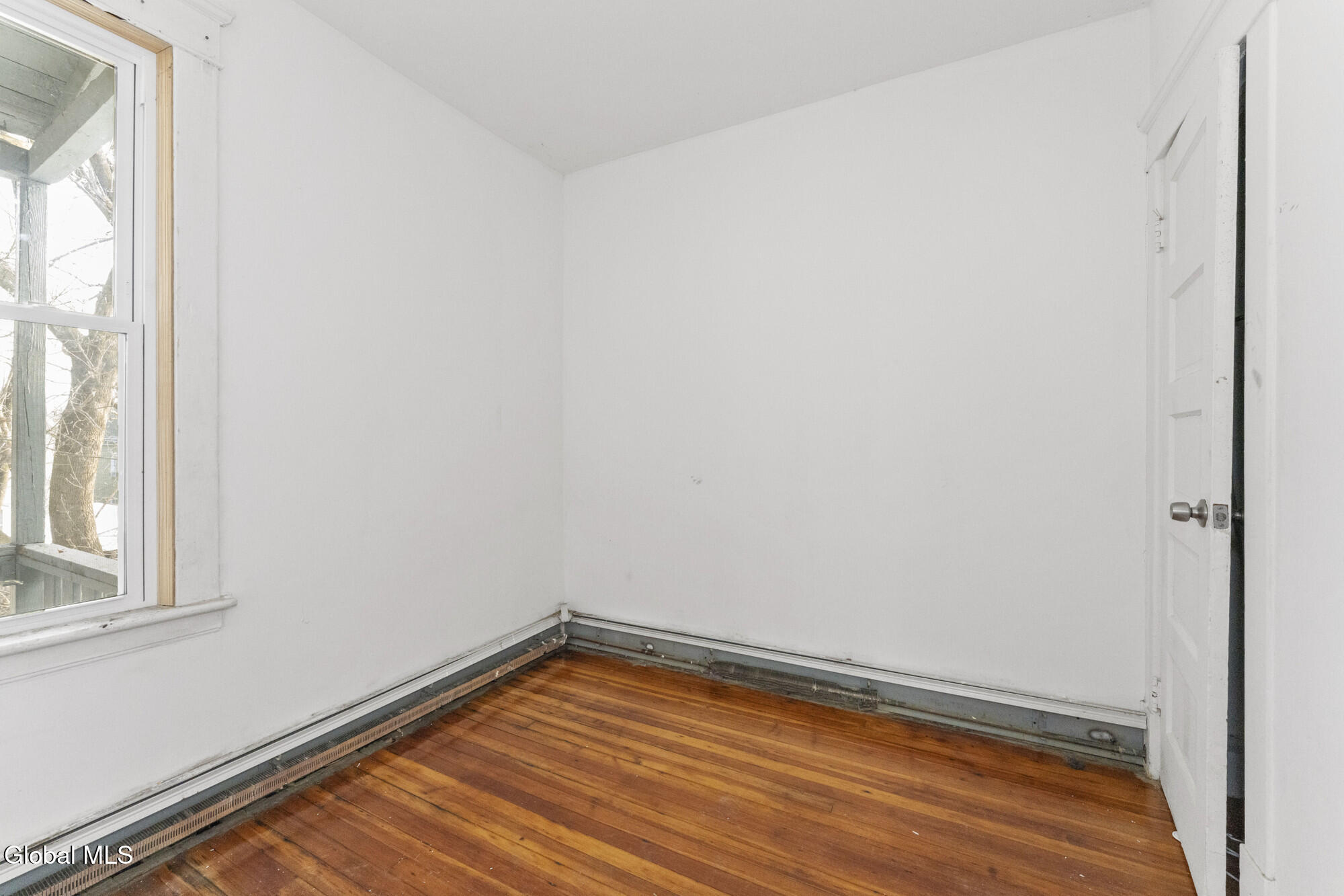 337 3rd Street Albany, NY 12206 - Photo 30 of 34 2 Apt Up 12