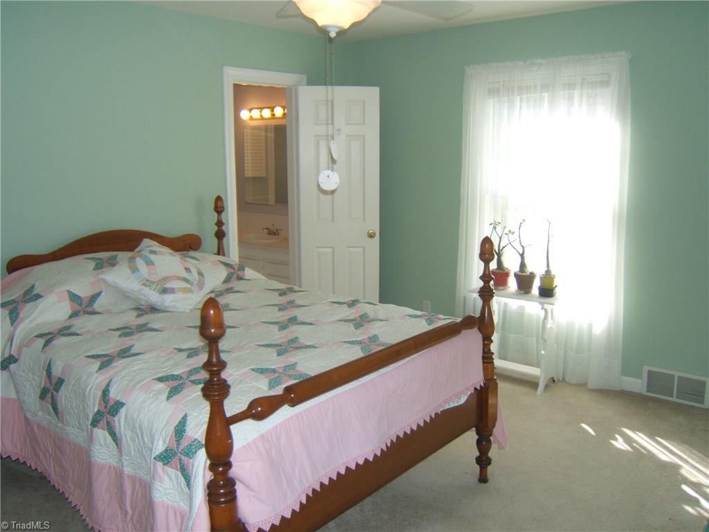 371 Stanaford Road Winston-Salem, NC 27104 - Photo 18 of 30 Gallery Image 18