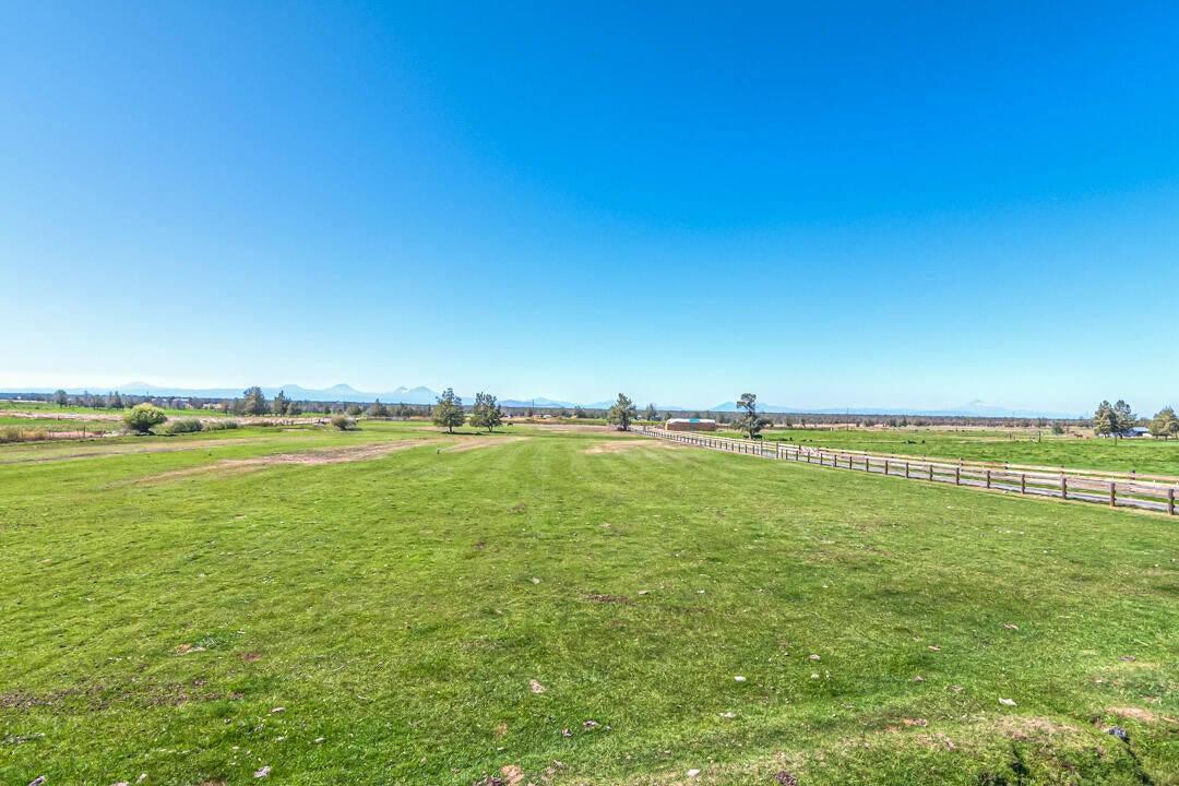 4804 Southwest Briar Road Powell Butte, OR 97753 - Photo 44 of 54 Briar Ln SW 4804 (1 of 55)