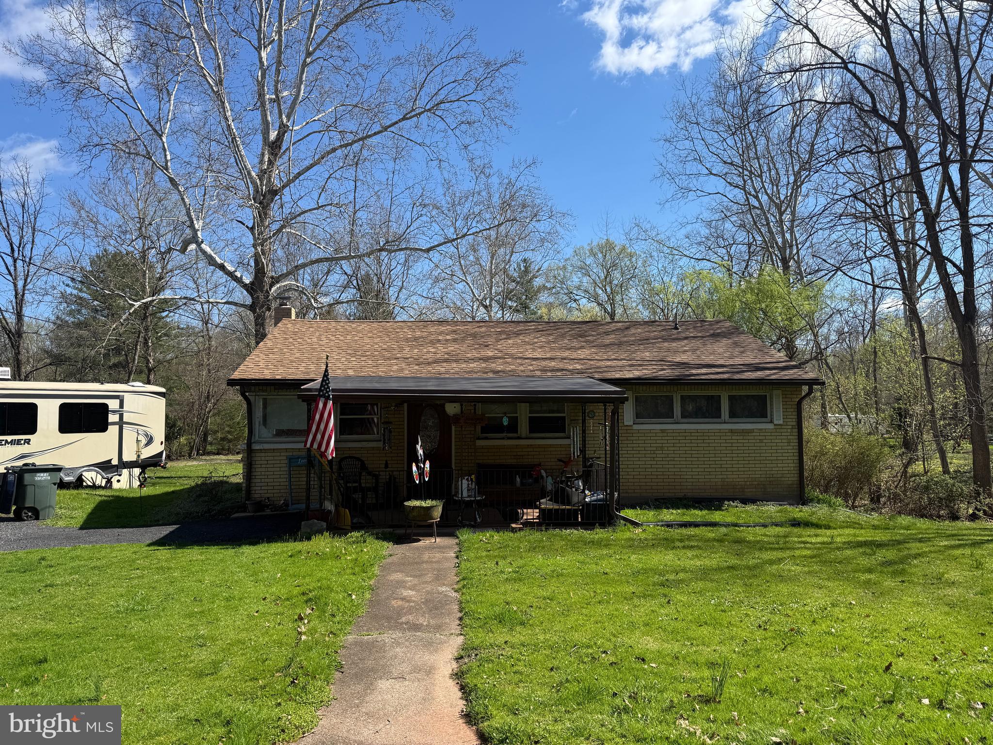 3805 Lisburn Road Mechanicsburg, PA 17055 - Photo 2 of 40