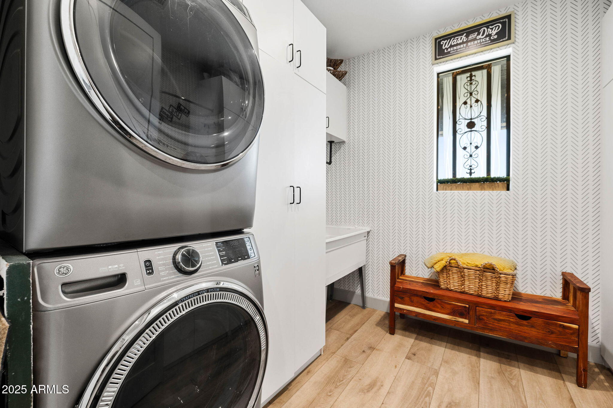 4876 North Yorkshire Loop Prescott Valley, AZ 86314 - Photo 35 of 47 a utility room with dryer and washer