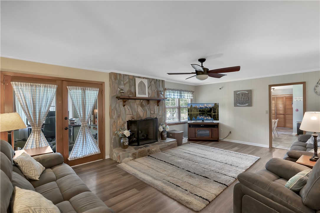 4237 Midway Road Belton, SC 29627 - Photo 7 of 46