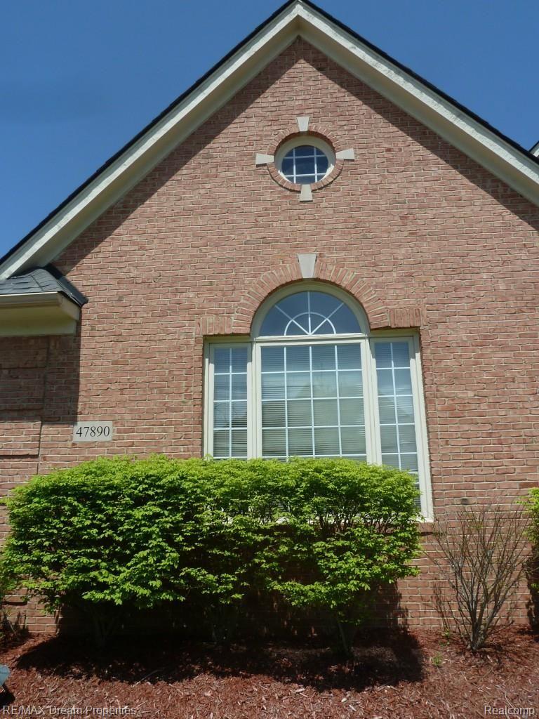 47890 Gladstone Road Canton, MI 48188 - Photo 2 of 45 CUSTOM BRICK WORK.jpg