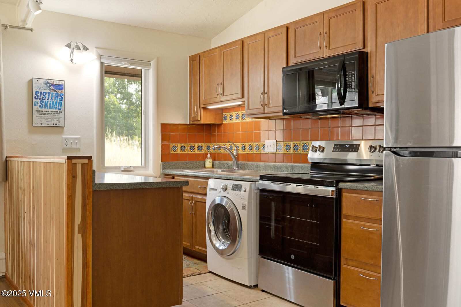 2059 Chamonix Lane, Unit 9 Vail, CO 81657 - Photo 7 of 25 Vail Heights 9 MLS-9