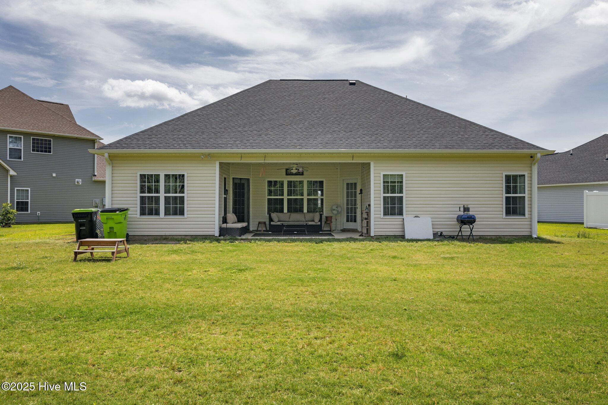 2014 Snapper Street New Bern, NC 28562 - Photo 6 of 44 8-web-or-mls-BLS_0006 (1)